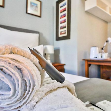 Sunbury Bed And Breakfast Йоханнесбург Экстерьер фото