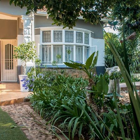 Sunbury Bed And Breakfast Йоханнесбург Экстерьер фото
