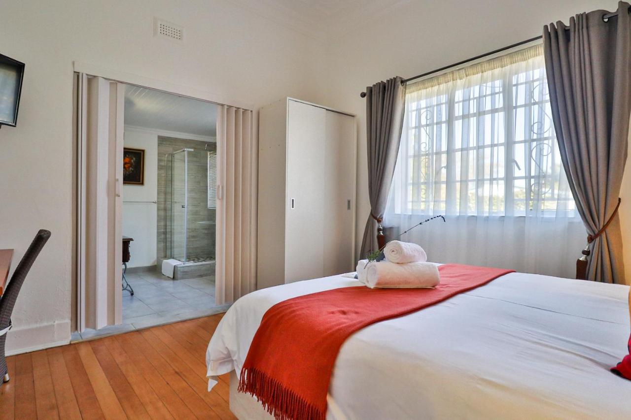 Sunbury Bed And Breakfast Йоханнесбург Экстерьер фото