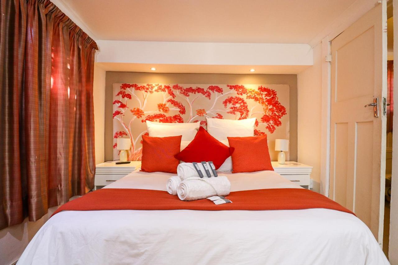 Sunbury Bed And Breakfast Йоханнесбург Экстерьер фото