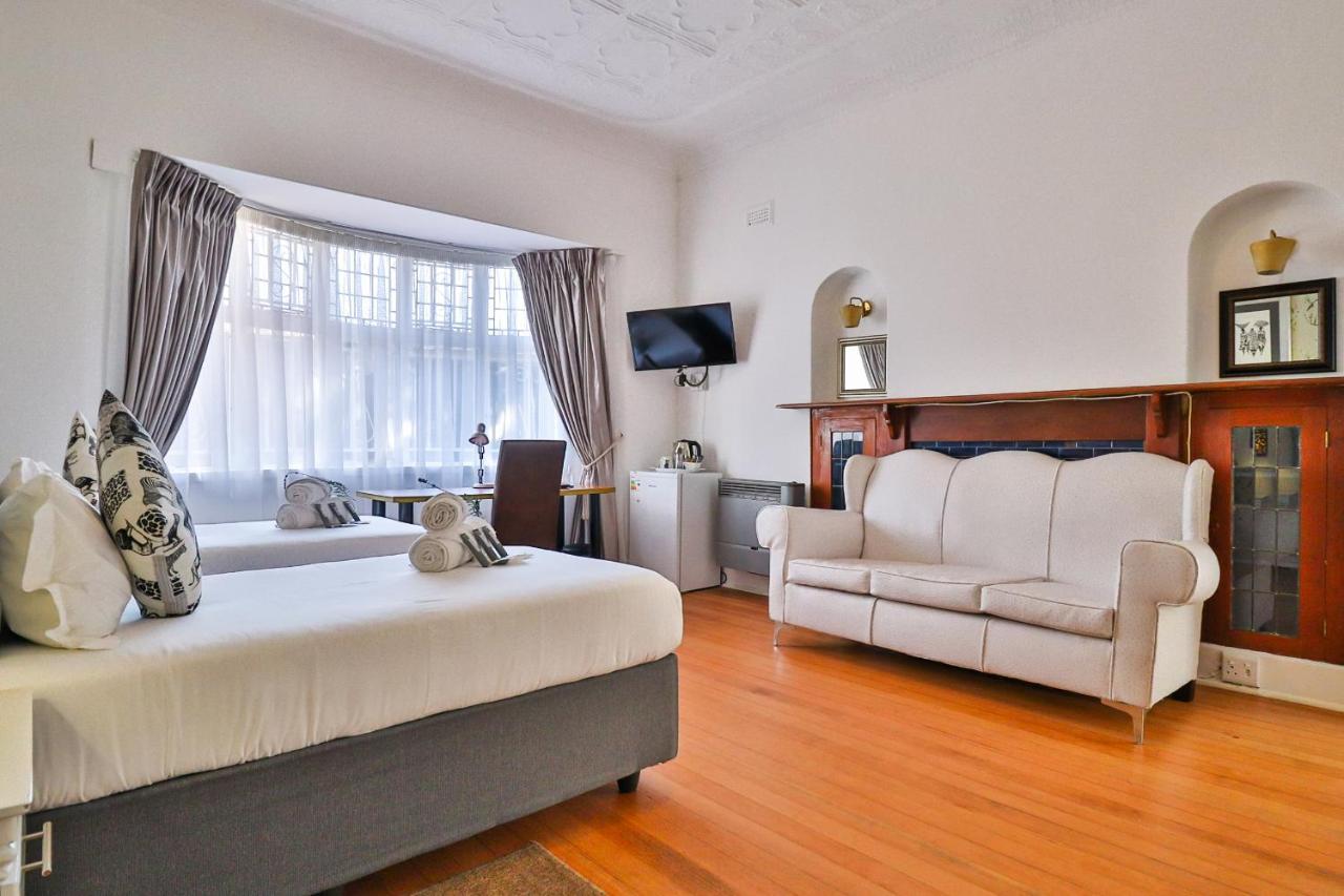 Sunbury Bed And Breakfast Йоханнесбург Экстерьер фото