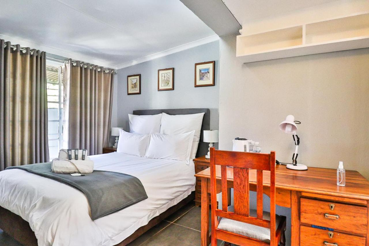 Sunbury Bed And Breakfast Йоханнесбург Экстерьер фото